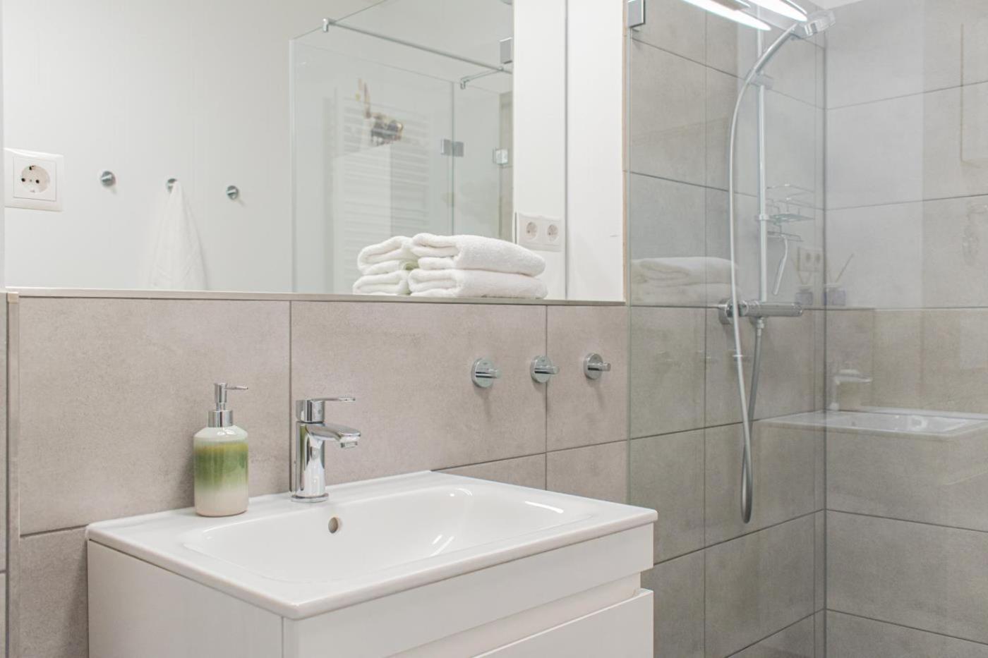 Ferienwohnung Aqualino 샬베우츠 외부 사진